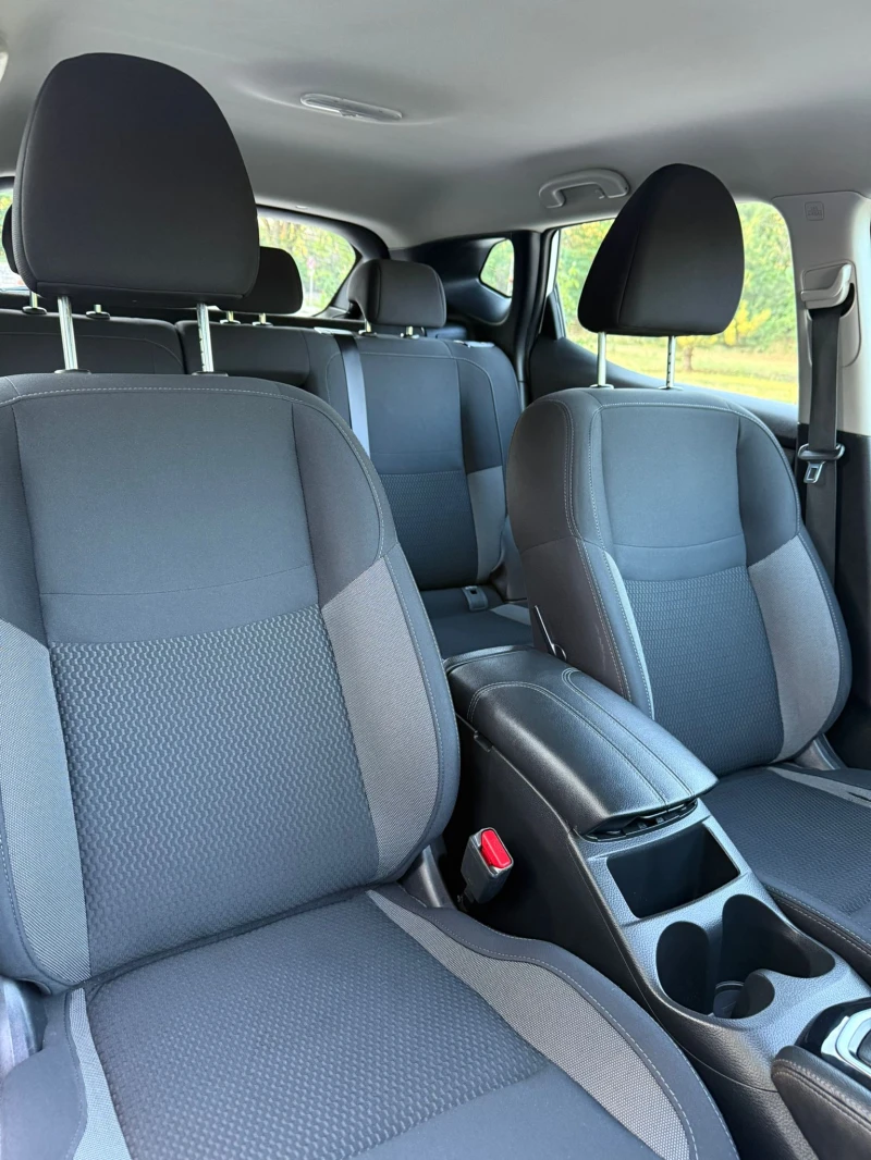 Nissan Qashqai 1.5 DCI ОмниКар като нова, снимка 16 - Автомобили и джипове - 50964588