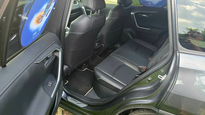 Toyota Rav4 4x4 hybrid FULL LED LASER 222HP, снимка 12 - Автомобили и джипове - 52938690