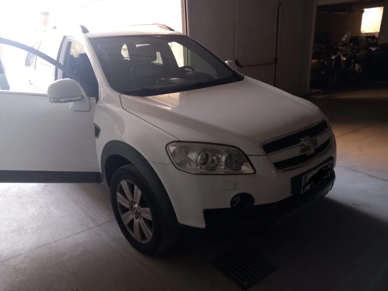 Chevrolet Captiva 2.0CDTI-4X4-NAVI-КАМЕРА-КСЕНОН-КОЖА С ПОДГРЕВ- - 11998 лв. / 6134.48 € - 85399347 1