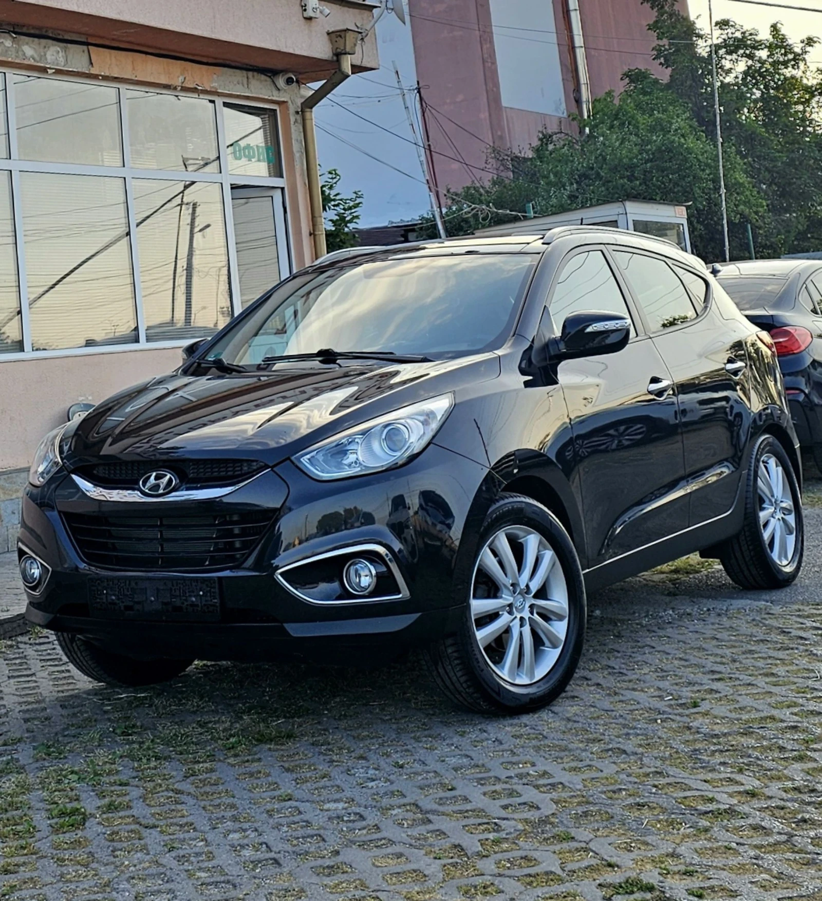 Hyundai IX35 2.0 CRDI 4WD 184к.с. Premuim KeylessGo Панорама, снимка 1