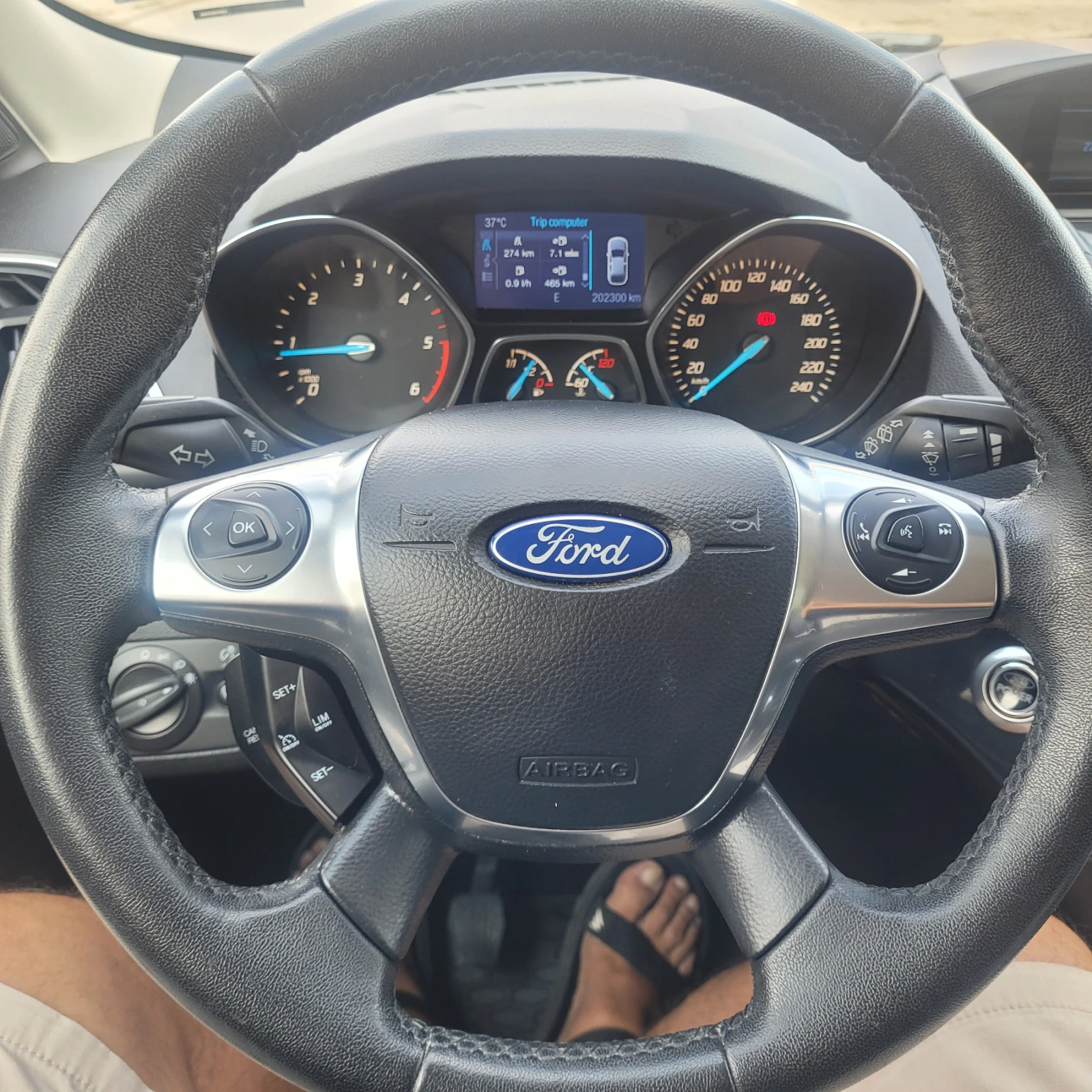 Ford Kuga 2.0tdci/140k.c/4x4 - изображение 5