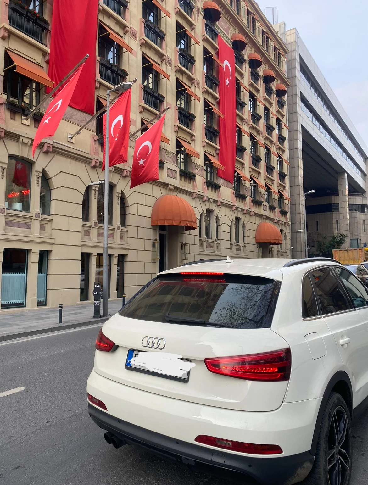 Audi Q3 2.0TDI 177HP 4х4 S-Tronic Лизинг - изображение 5