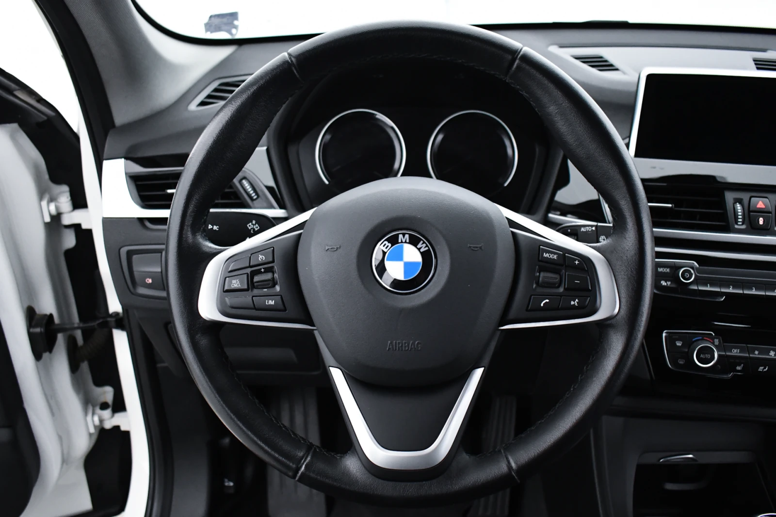 BMW X1 sDrive18i | Mobile.bg   13