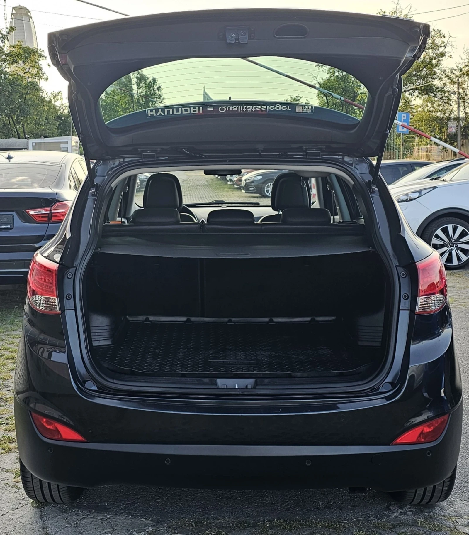 Hyundai IX35 2.0 CRDI 4WD 184.. Premuim KeylessGo  | Mobile.bg   16