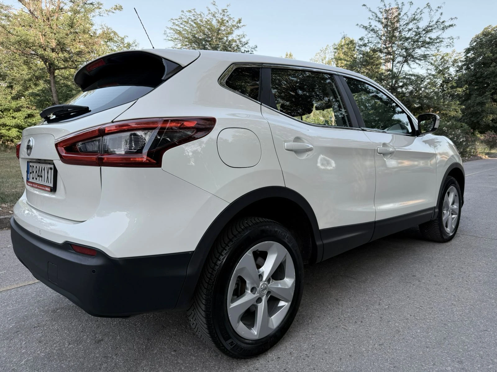 Nissan Qashqai 1.5 DCI ОмниКар като нова - изображение 6