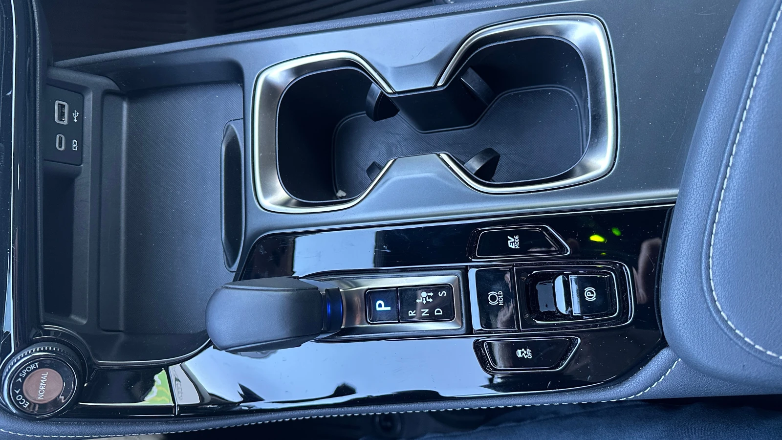 Lexus NX 350h Hybrid, � ��������, �� ����� ���������� | Mobile.bg � ����������� 17