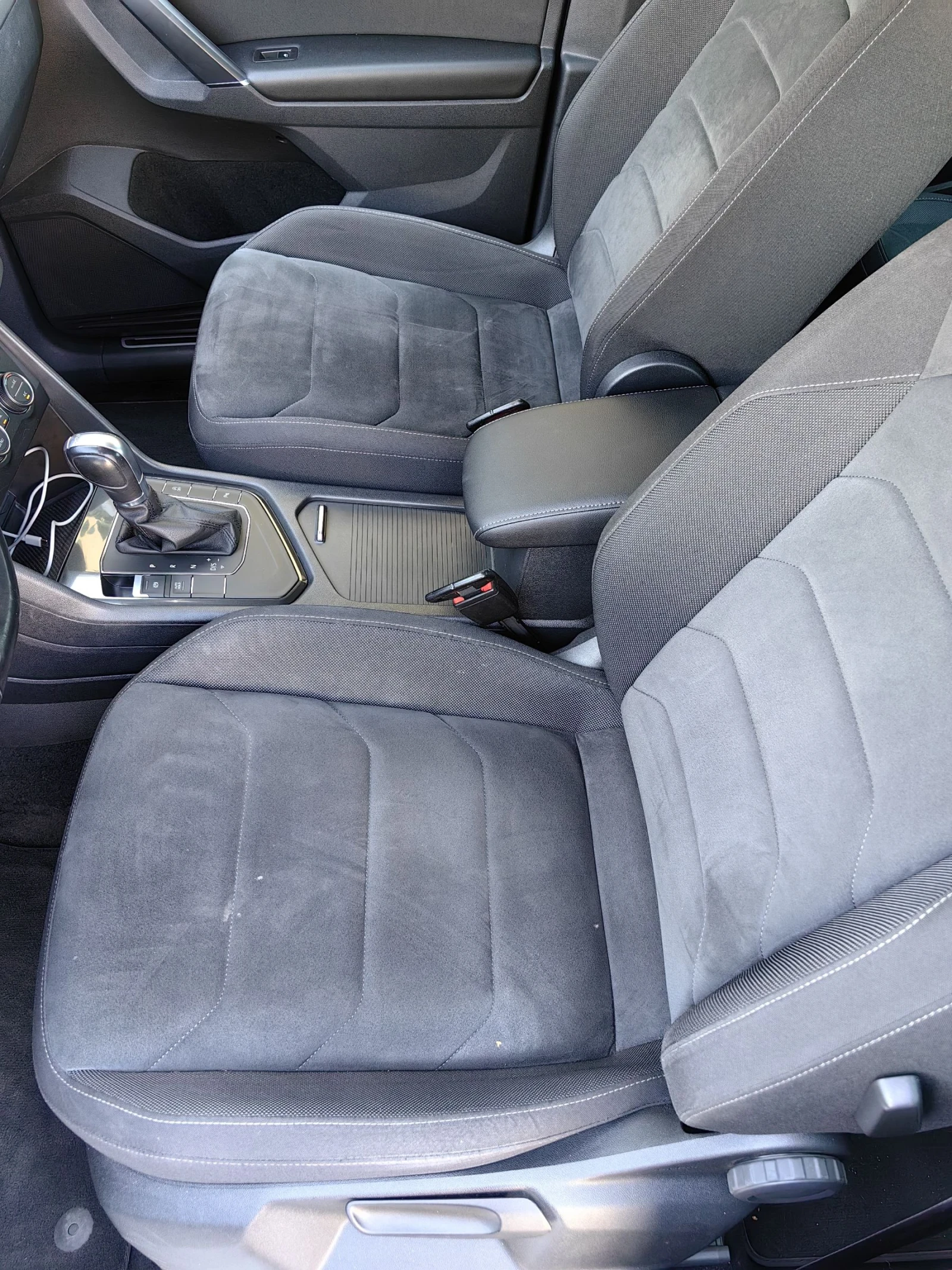 VW Tiguan Highline, full led matrix, Ambient lighting, снимка 10 - Автомобили и джипове - 54444854