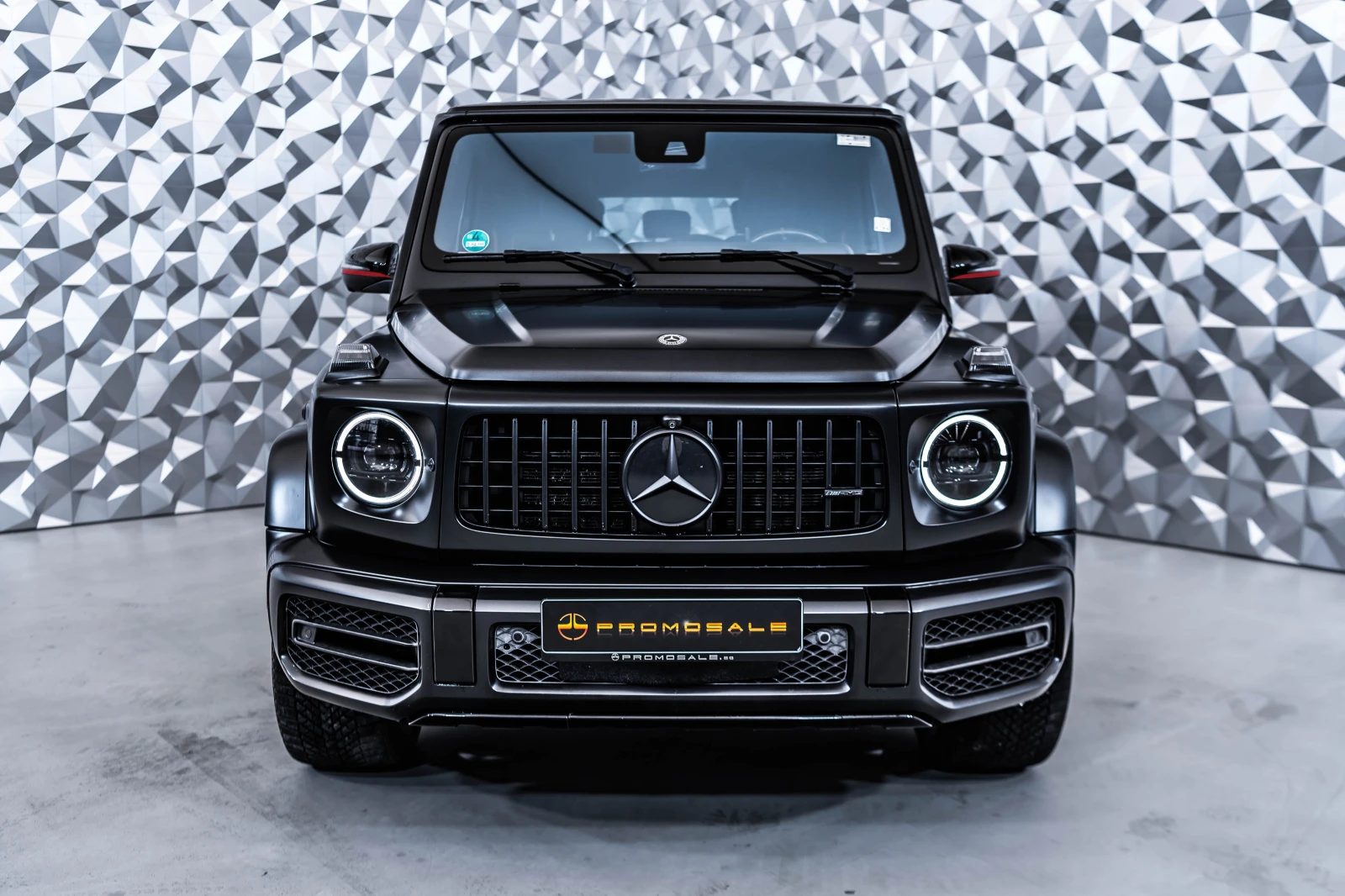 Mercedes-Benz G 63 AMG Edition 1* Carbon* Pano* Burmester, снимка 2 - Автомобили и джипове - 54503715