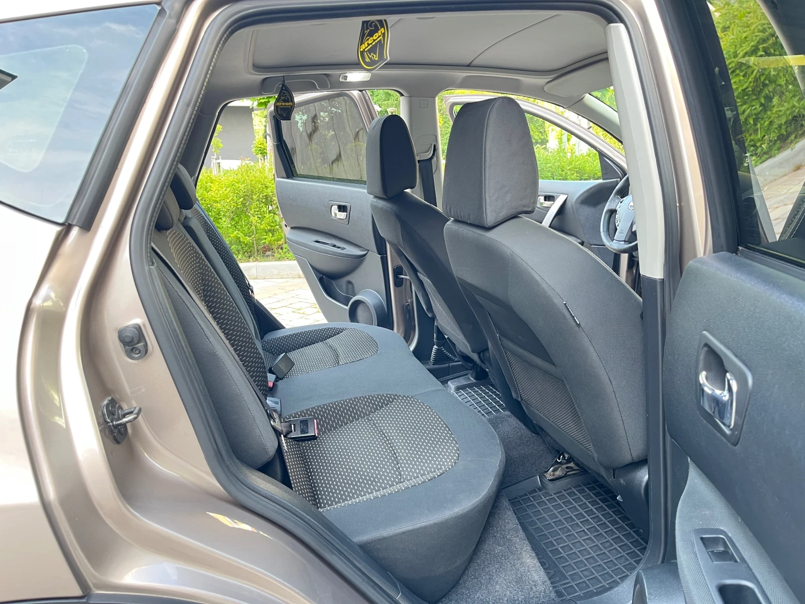 Nissan Qashqai 2.0D/150/4X4/2008/Г, снимка 15 - Автомобили и джипове - 54803899