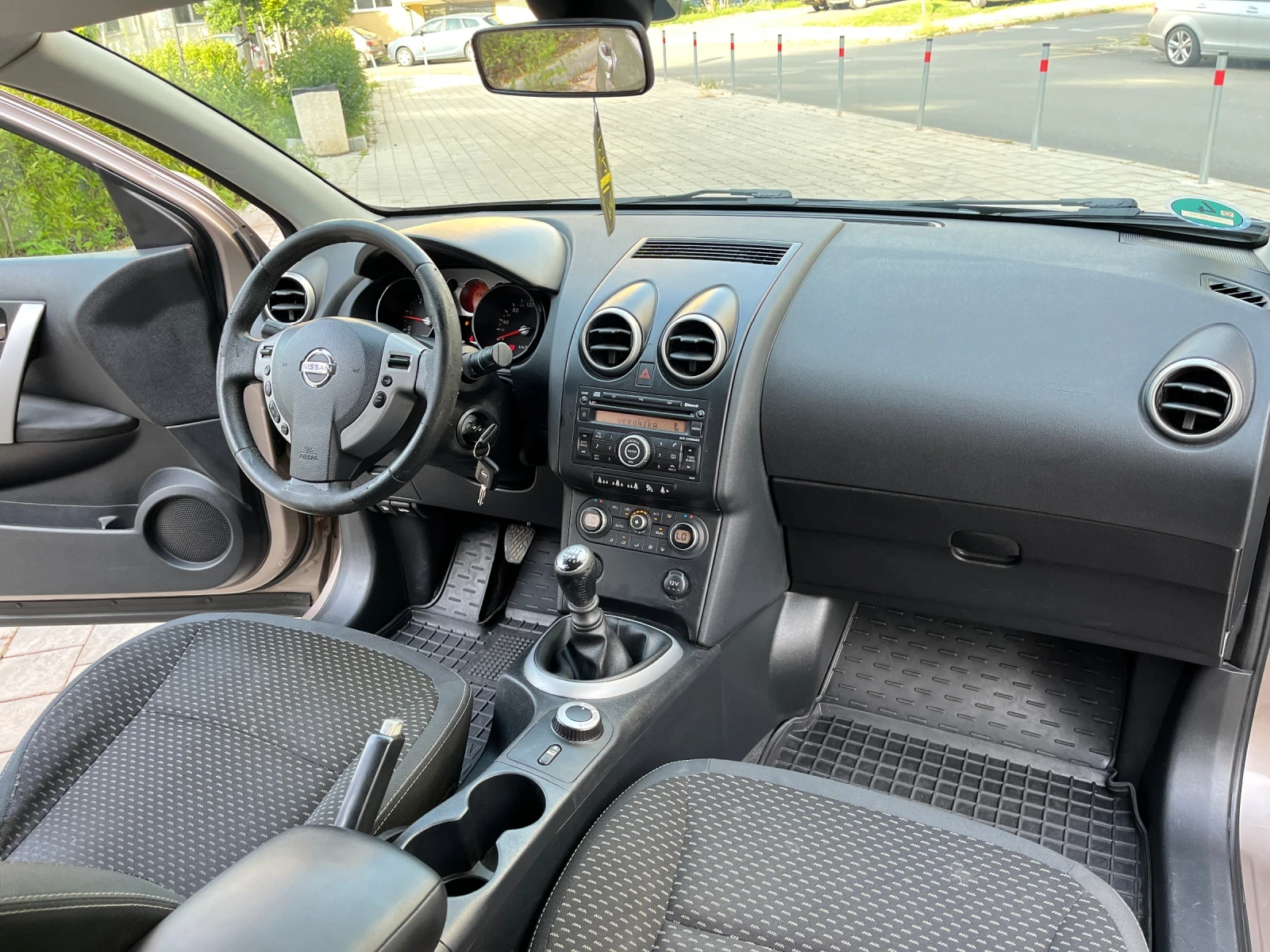 Nissan Qashqai 2.0D/150/4X4/2008/Г, снимка 13 - Автомобили и джипове - 54803899