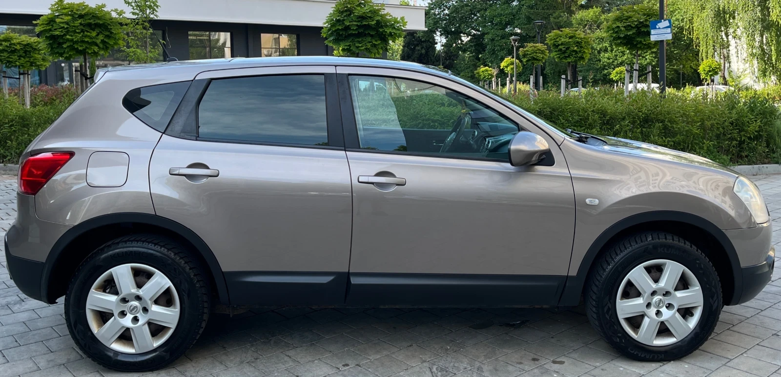 Nissan Qashqai 2.0D/150/4X4/2008/Г, снимка 6 - Автомобили и джипове - 54803899