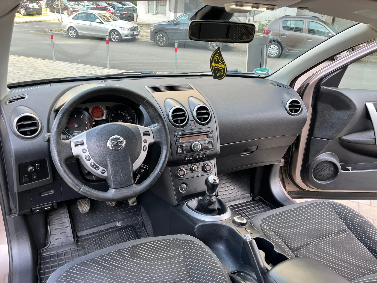 Nissan Qashqai 2.0D/150/4X4/2008/Г, снимка 12 - Автомобили и джипове - 54803899