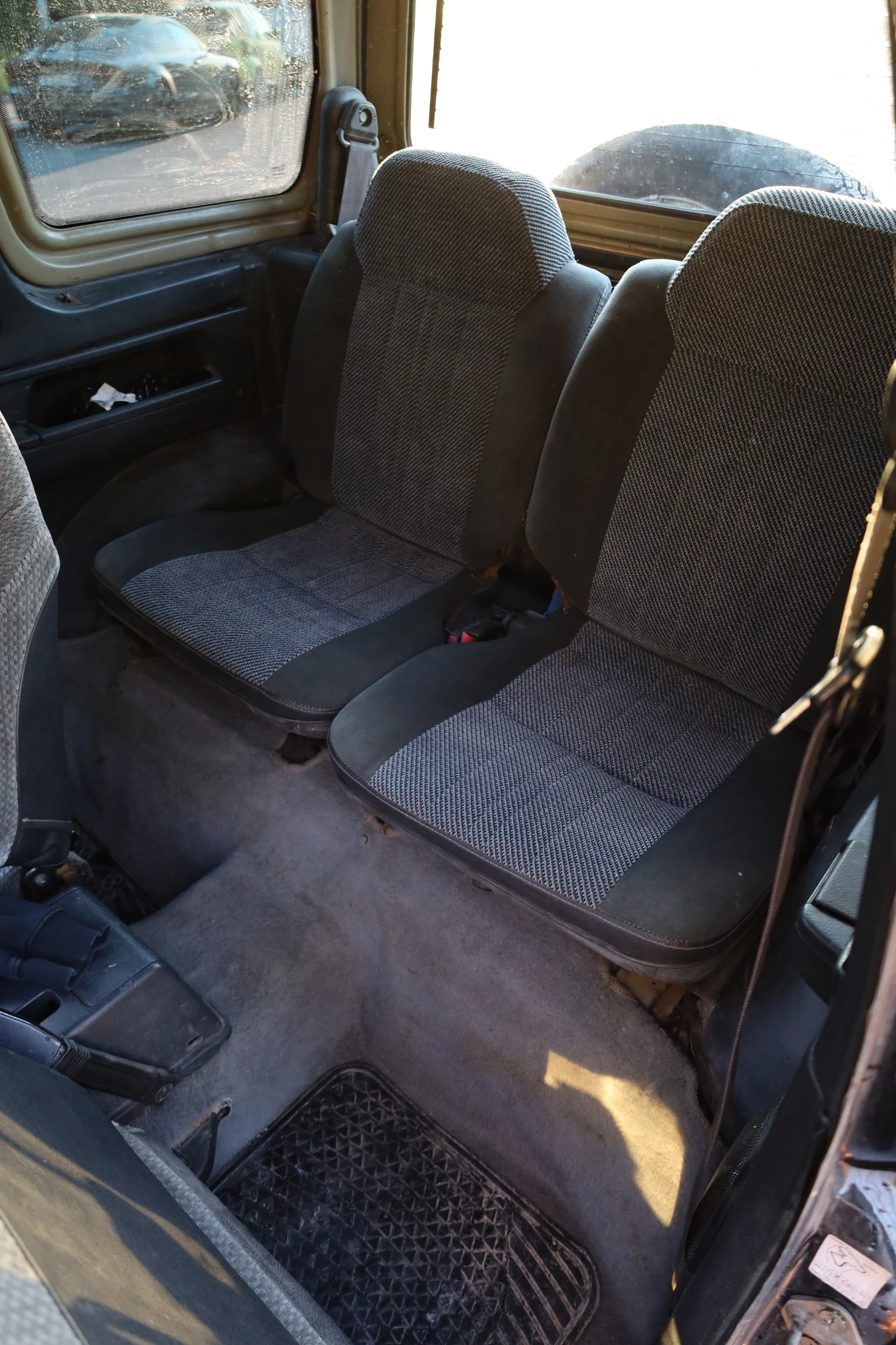 Suzuki Vitara 1.6 Газ/Бензин, снимка 11 - Автомобили и джипове - 55304615