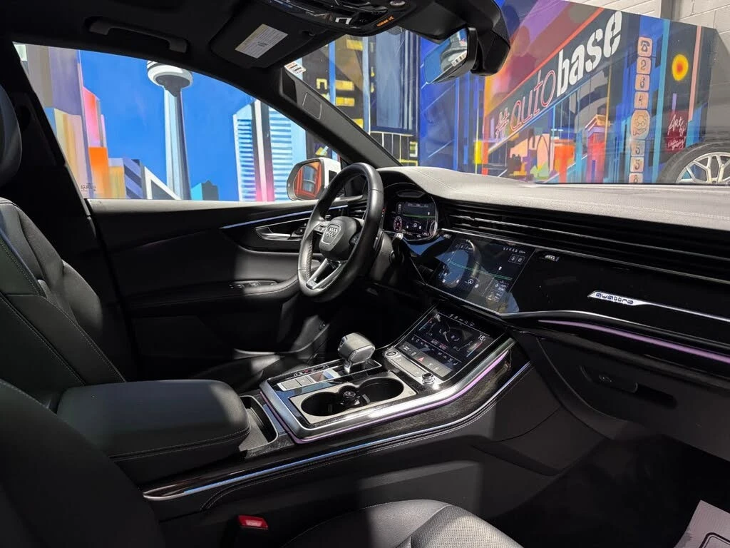 Audi Q8 55 TFSI * Progressiv * АвтоКредит * (ЦЕНА ДО БГ), снимка 15 - Автомобили и джипове - 55657734