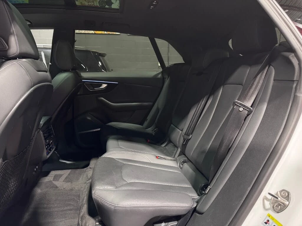 Audi Q8 55 TFSI * Progressiv * АвтоКредит * (ЦЕНА ДО БГ), снимка 16 - Автомобили и джипове - 55657734
