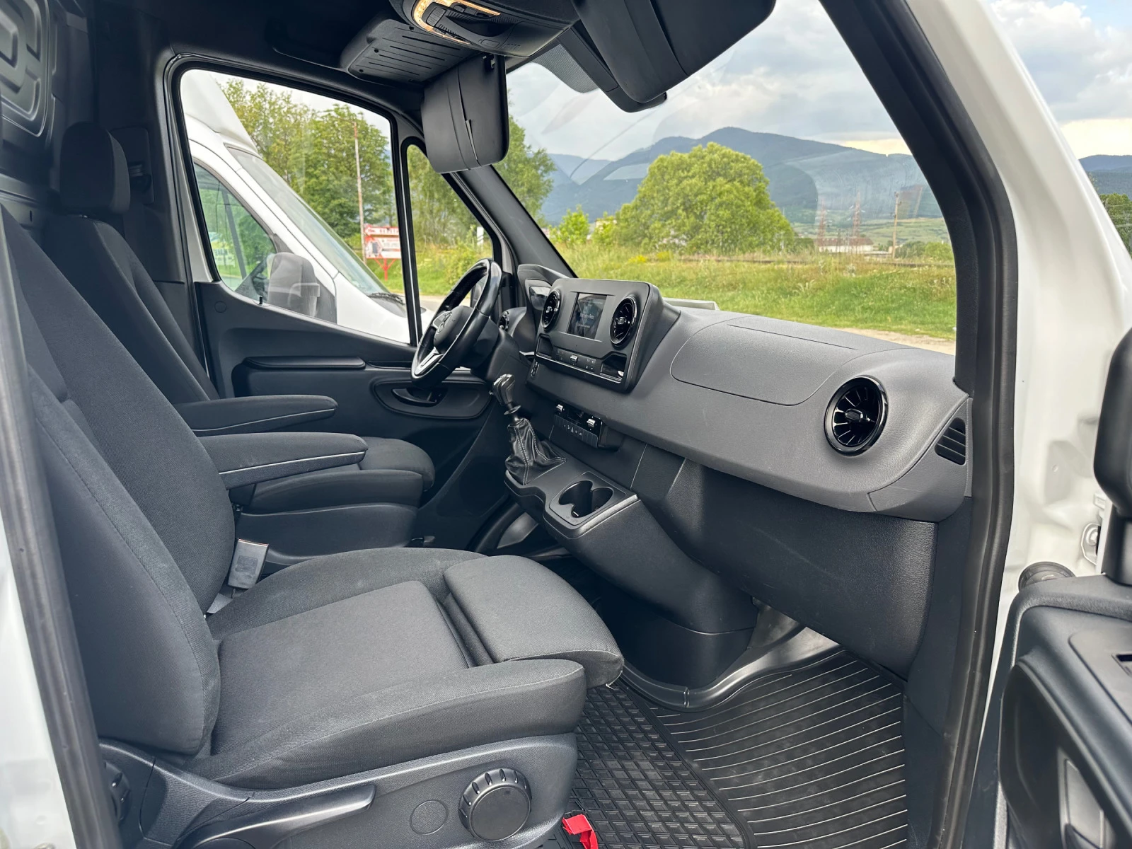 Mercedes-Benz Sprinter  | Mobile.bg   15