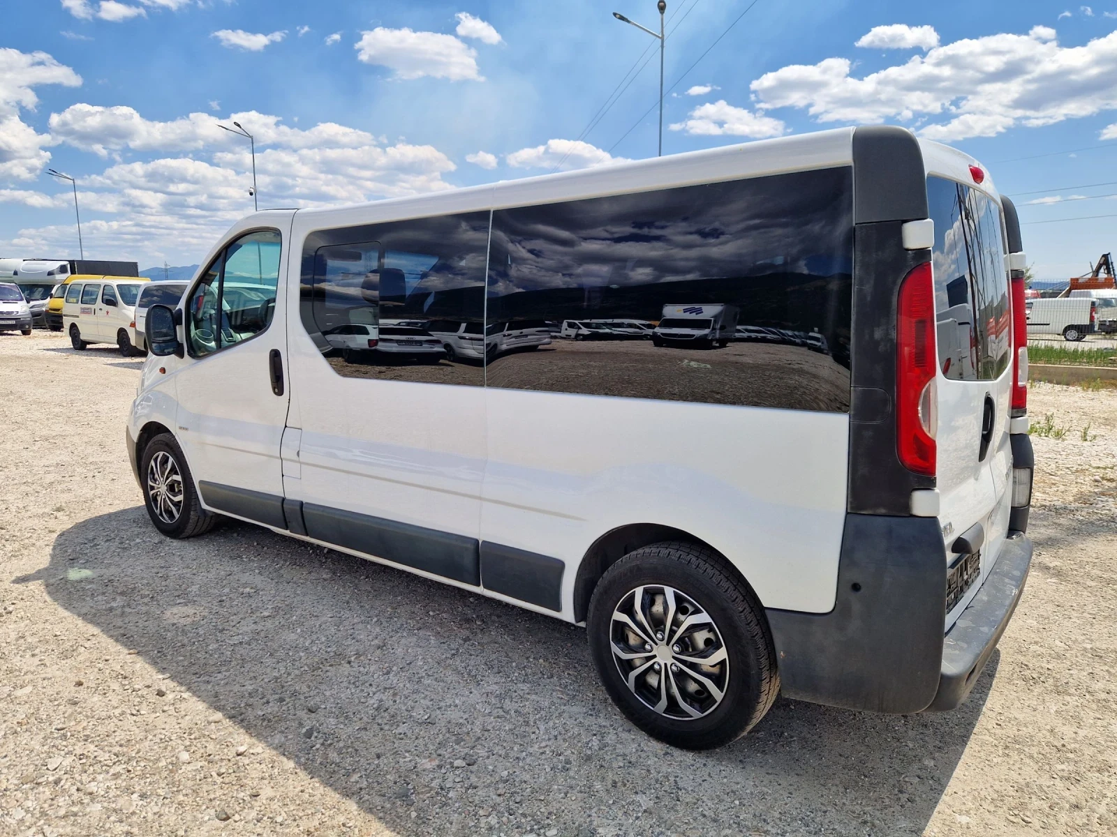 Opel Vivaro Maxxi 8+ 1 - изображение 4