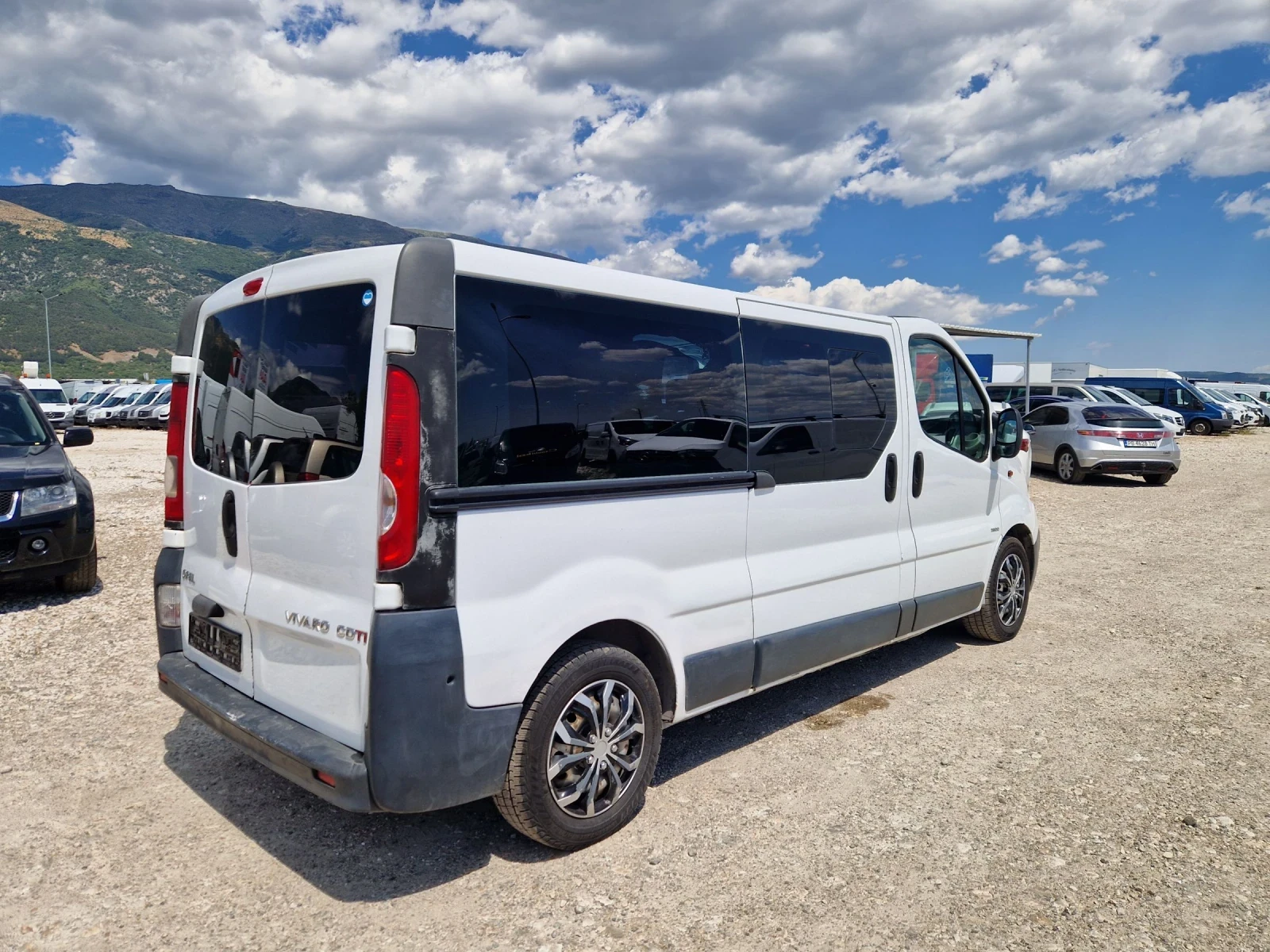 Opel Vivaro Maxxi 8+ 1 - изображение 3