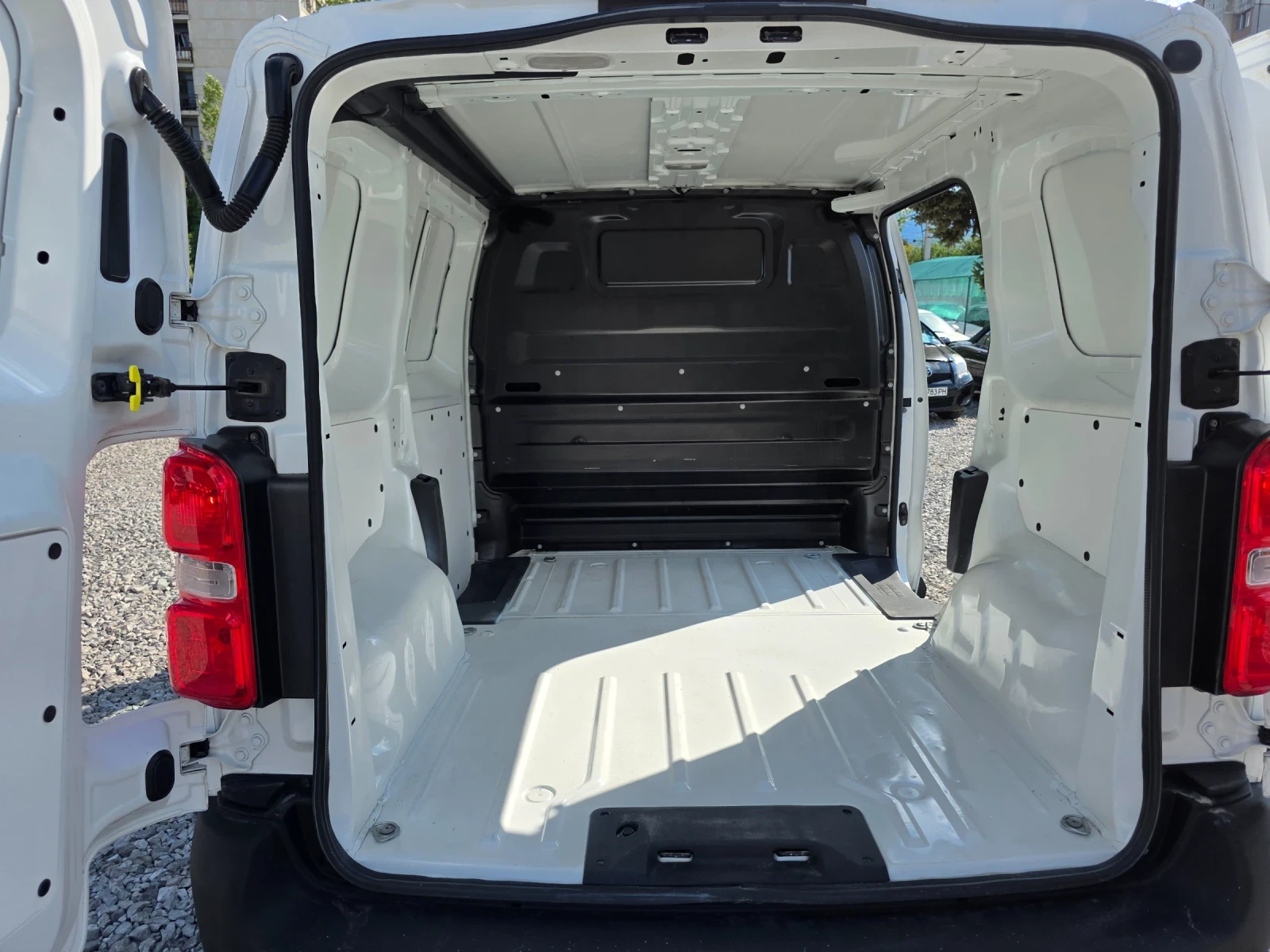 Toyota Proace 1.5D 120k.c UNIKAT ITALIA EURO 6B  | Mobile.bg   13