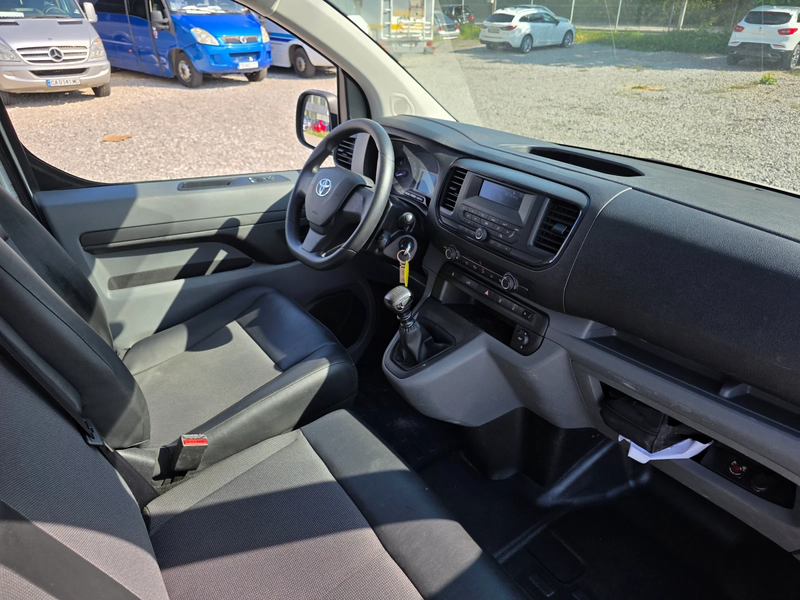 Toyota Proace 1.5D 120k.c UNIKAT ITALIA EURO 6B  - изображение 10