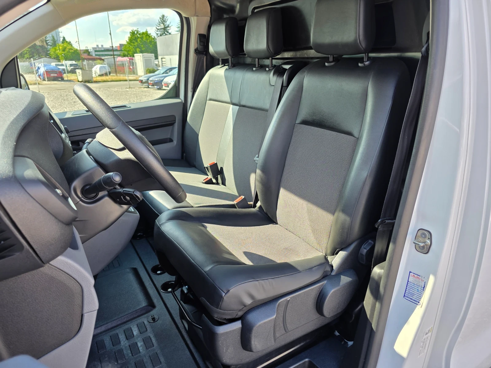 Toyota Proace 1.5D 120k.c UNIKAT ITALIA EURO 6B  - изображение 8
