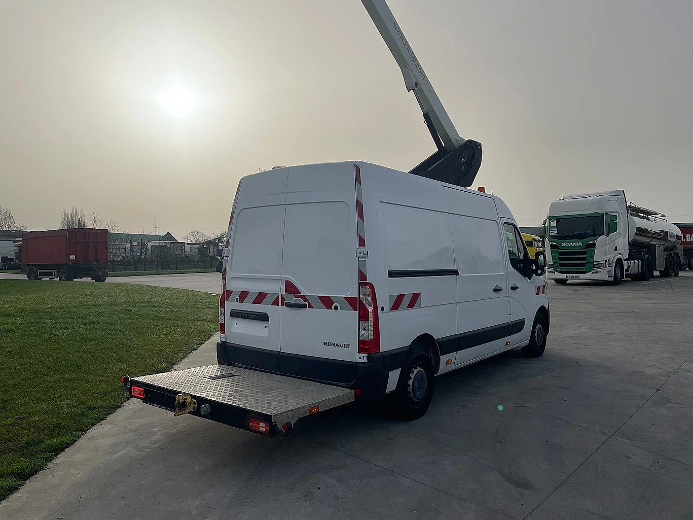 Renault Master  145.35 L2H2 AВТОВИШКА, снимка 6 - Бусове и автобуси - 53748565