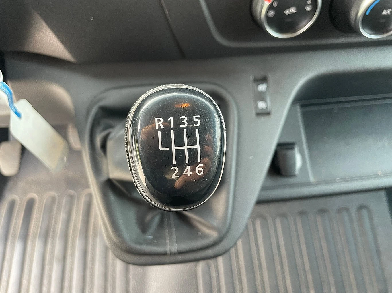 Renault Master  145.35 L2H2 AВТОВИШКА, снимка 14 - Бусове и автобуси - 53748565