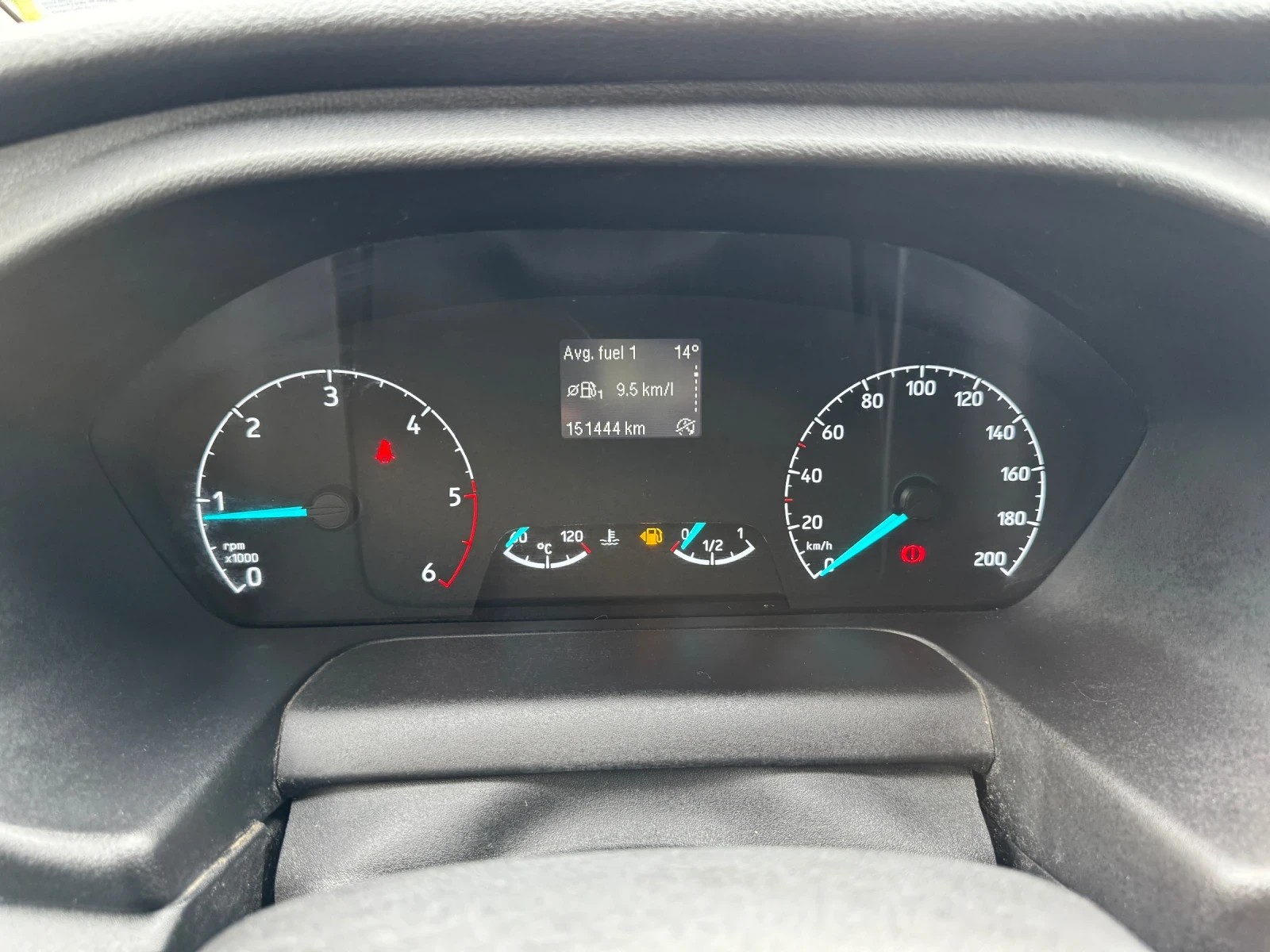 Ford Transit Custom 2.0 TDCI Гаранция!, снимка 11 - Бусове и автобуси - 54448370