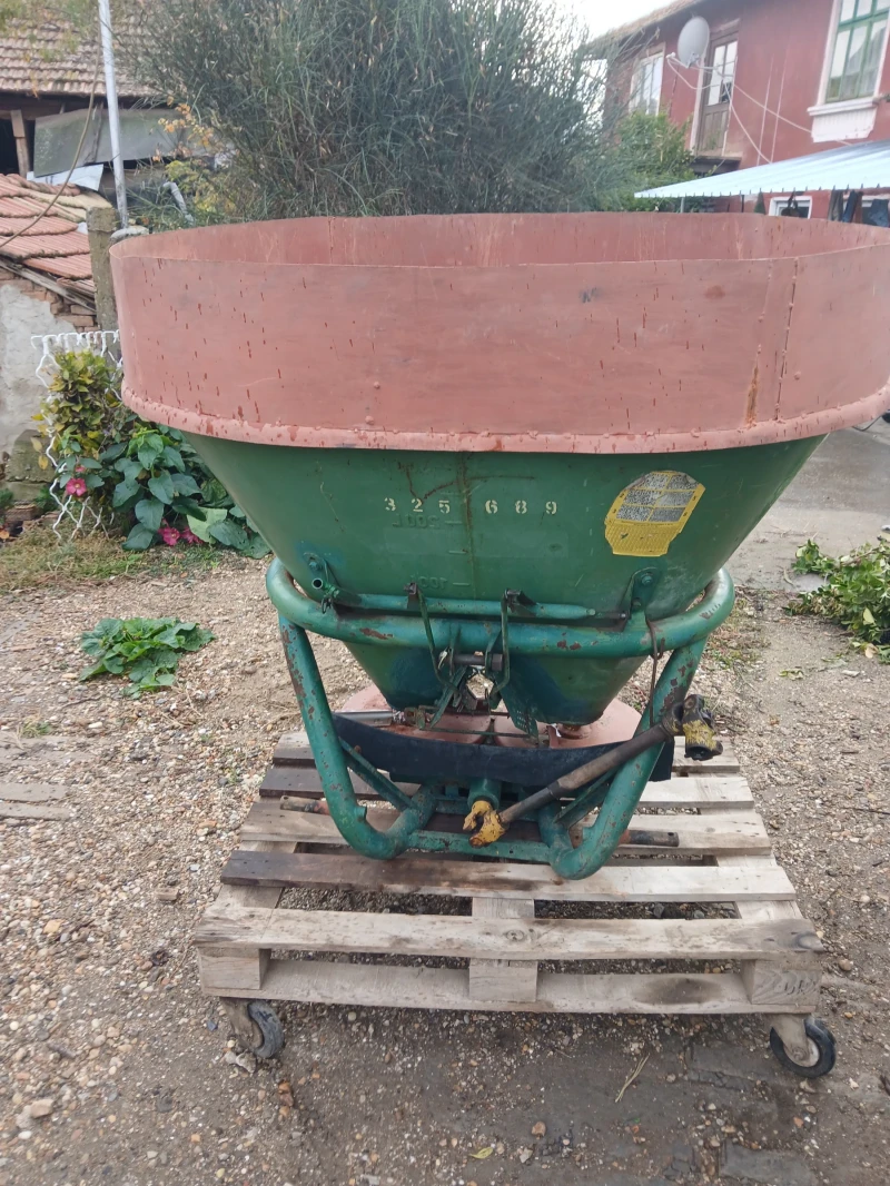 Торачка Amazone, снимка 2 - Селскостопанска техника - 52186270