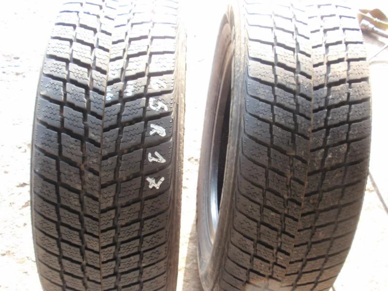 Гуми Всесезонни 235/65R17, снимка 13 - Гуми и джанти - 6288506