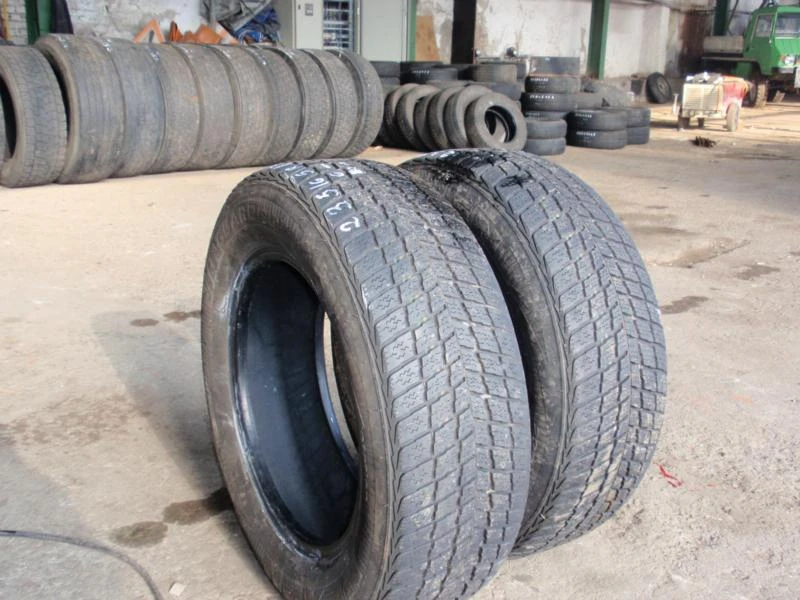 Гуми Всесезонни 235/65R17, снимка 14 - Гуми и джанти - 6288506