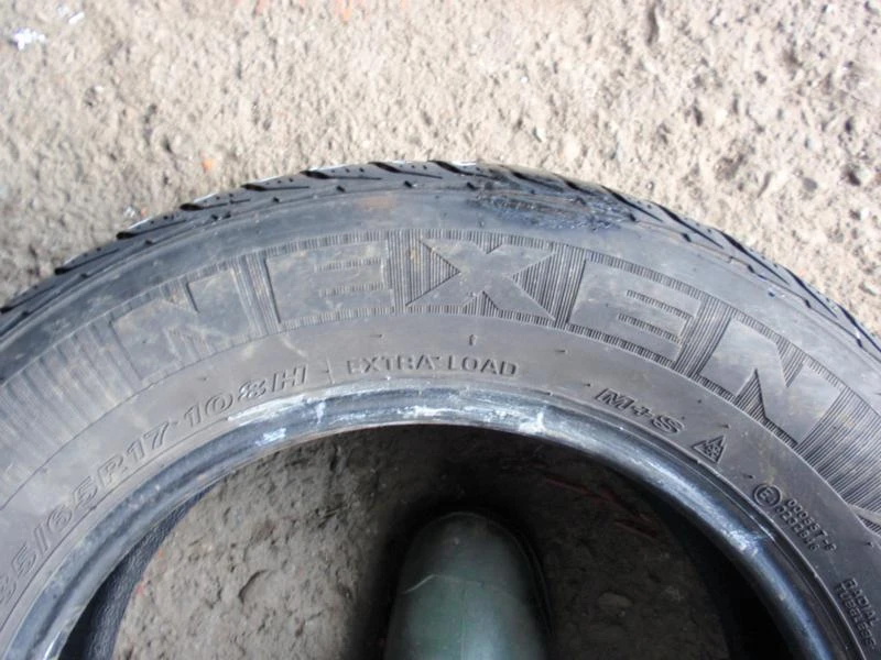 Гуми Всесезонни 235/65R17, снимка 7 - Гуми и джанти - 6288506