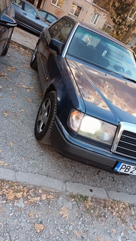 Mercedes-Benz 124, снимка 2