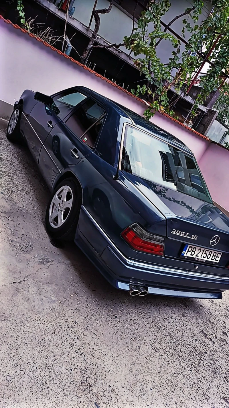 Mercedes-Benz 124, снимка 4 - Автомобили и джипове - 48743629