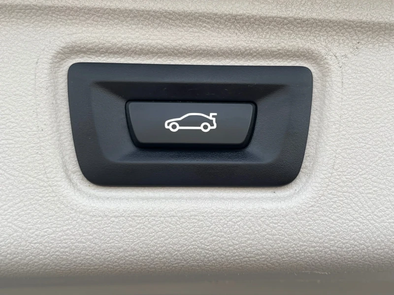 BMW 318 G21/Mild Hybrid/Touring/Digital Key/Ambient/Лизинг, снимка 16 - Автомобили и джипове - 51509181