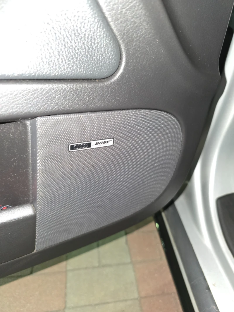 Audi A4 1.9 116 2008г, снимка 12 - Автомобили и джипове - 52378391