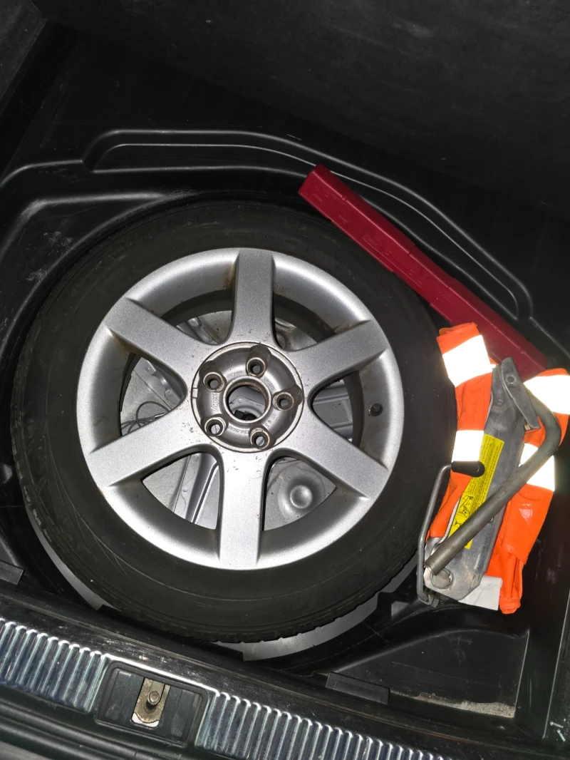 Audi A4 1.9 116 2008г, снимка 11 - Автомобили и джипове - 52378391