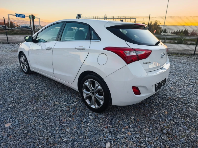 Hyundai I30 1.6crdi , снимка 6 - Автомобили и джипове - 52404089