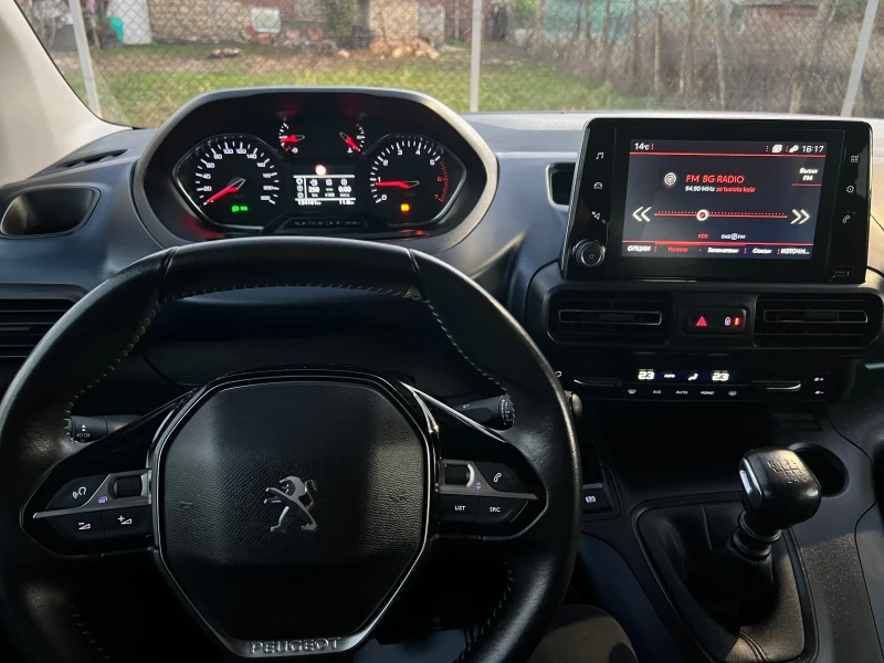 Peugeot Rifter, снимка 10 - Автомобили и джипове - 52417830