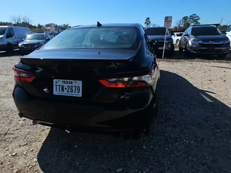 Toyota Camry SE, снимка 3 - Автомобили и джипове - 53191049