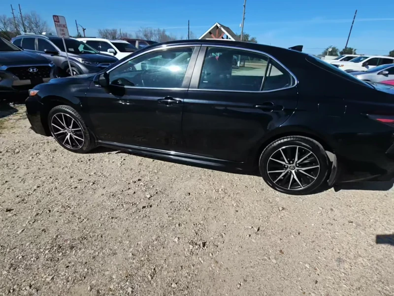 Toyota Camry SE, снимка 4 - Автомобили и джипове - 53191049