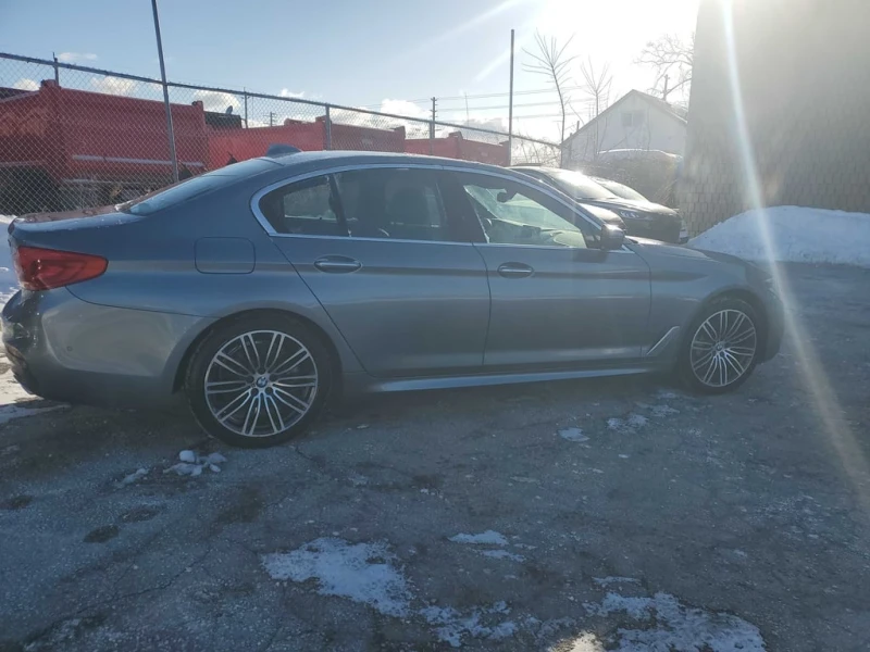 BMW 530 530i xDrive  CARFAX, снимка 3 - Автомобили и джипове - 53326230