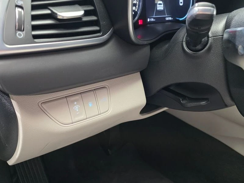 Genesis G70 2.0 Automatic, снимка 15 - Автомобили и джипове - 55598117