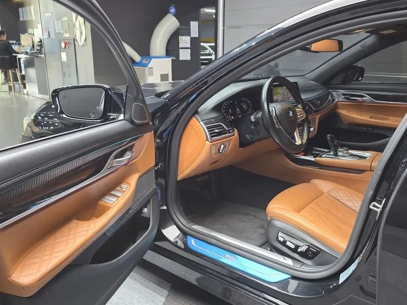 BMW 730 Ld xDrive Design Pure Excellence - САМО 30% АВАНС, снимка 10 - Автомобили и джипове - 55845247