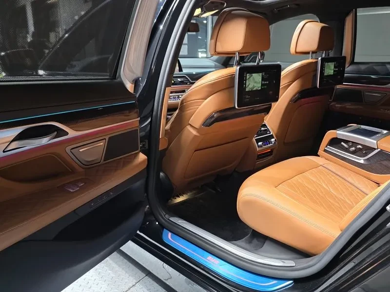BMW 730 Ld xDrive Design Pure Excellence - САМО 30% АВАНС, снимка 12 - Автомобили и джипове - 55845247
