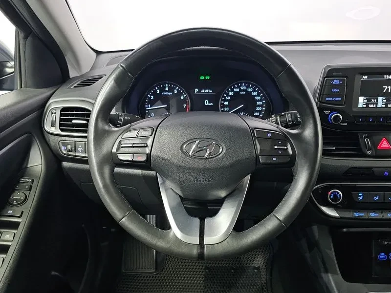 Hyundai I30 1.4 Turbo Style, снимка 15 - Автомобили и джипове - 56303961