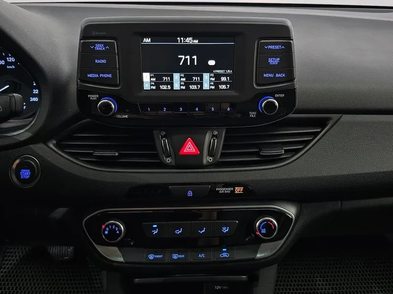 Hyundai I30 1.4 Turbo Style, снимка 16 - Автомобили и джипове - 56303961