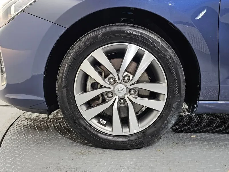 Hyundai I30 1.4 Turbo Style, снимка 5 - Автомобили и джипове - 56303961