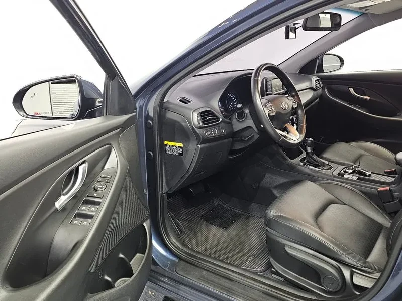 Hyundai I30 1.4 Turbo Style, снимка 10 - Автомобили и джипове - 56303961