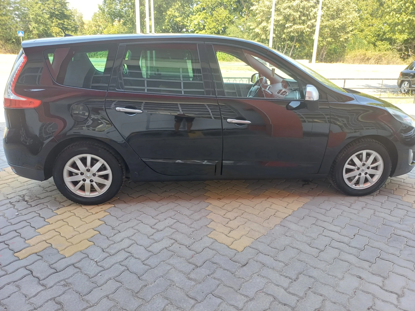 Renault Grand scenic 1.5DCI NAVI - изображение 4